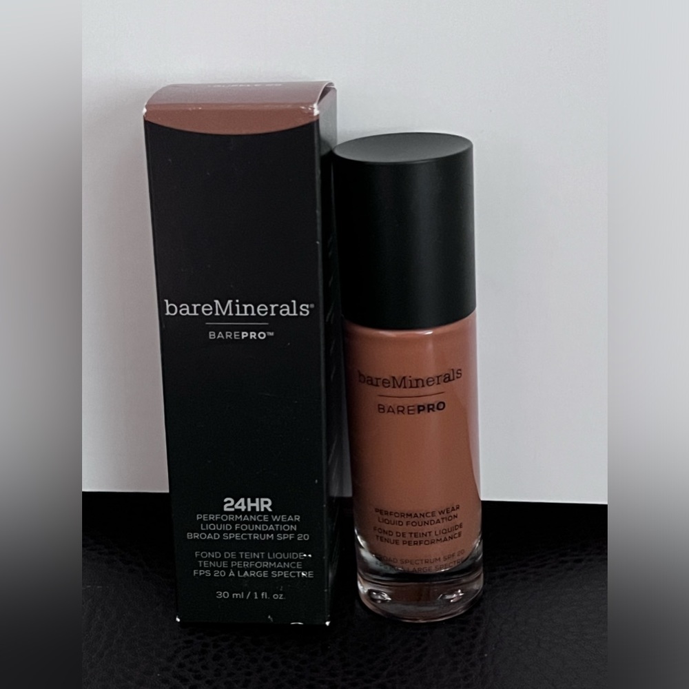 bareMinerals BarePro Performance Wear Liquid Foundation SPF20 Truffle 29 - Picture 1 of 6